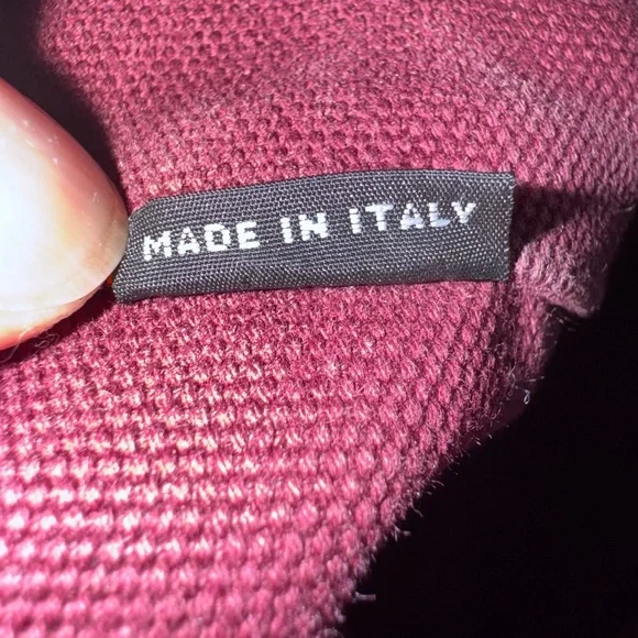 Authentic Prada Canapa - Picture 9 of 16